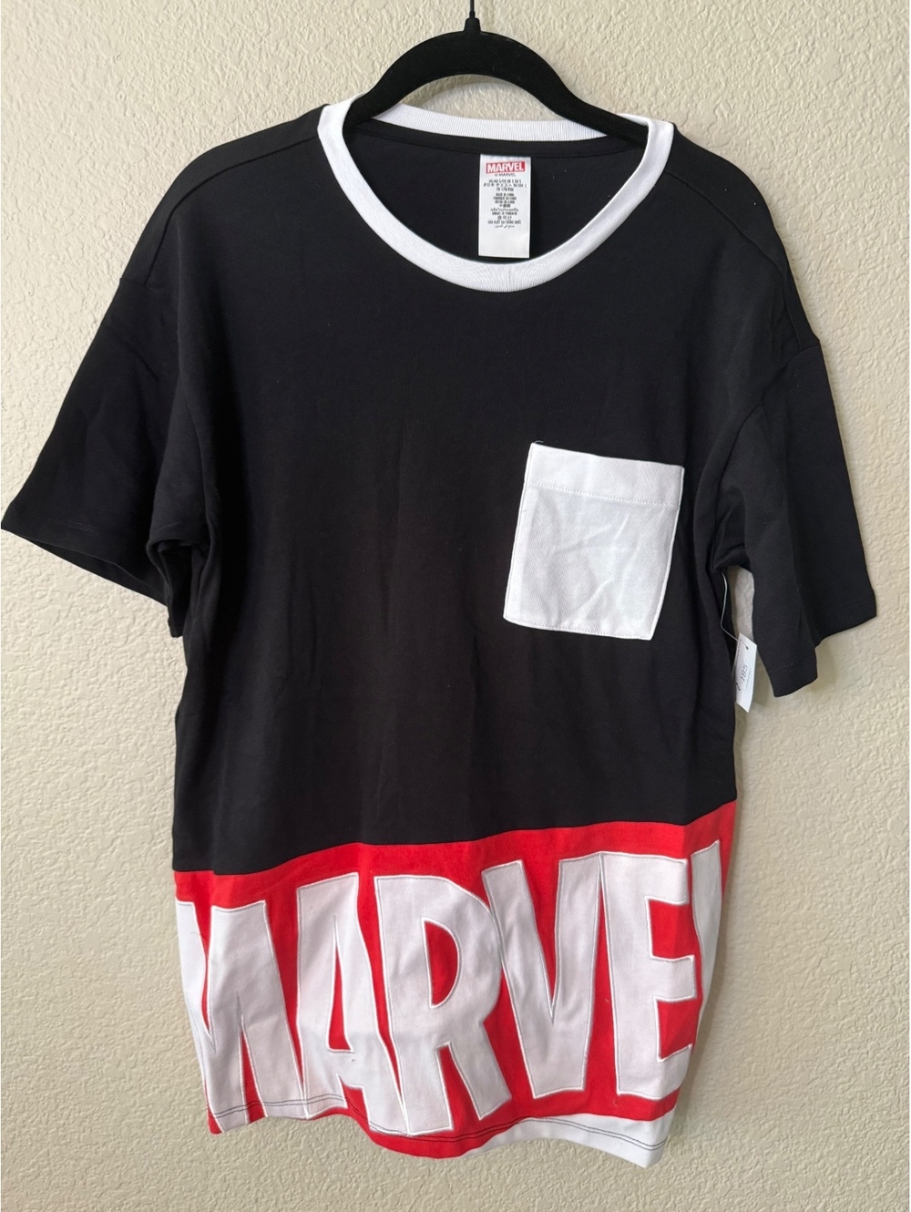 Marvel Men’s Small Embroidered tee
